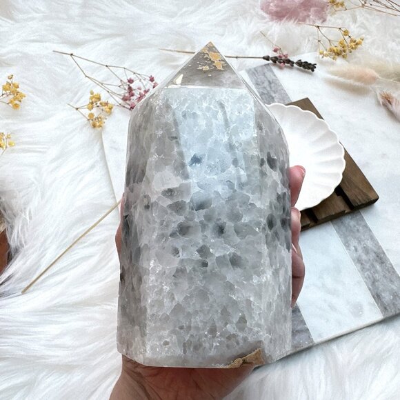 Gorgeous Large Agate Tower with Druzy - Picture 3 of 8